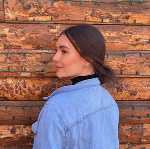 Meet your Posher, Olivia